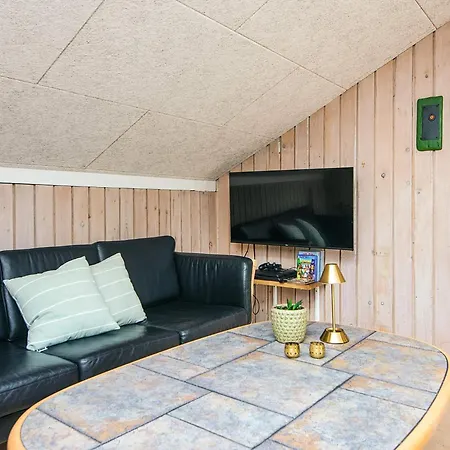 Three-bedroom In Toftlund 27 * Arrild