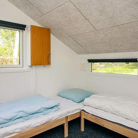Three-bedroom In Toftlund 27 *